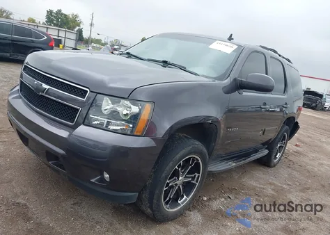 2010 Chevrolet Tahoe Lt z USA, uszkodzony, nr VIN 1GNUKBE05AR163490